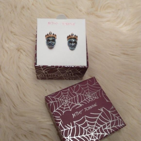 Earrings  Betsey Johnson - Picture 6 of 6